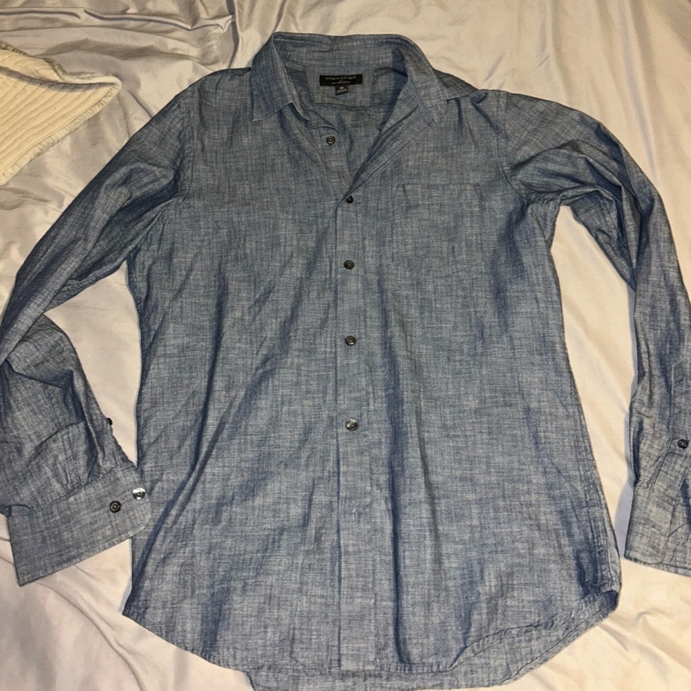 Banana republic mic blue button-up shirt size mediumm